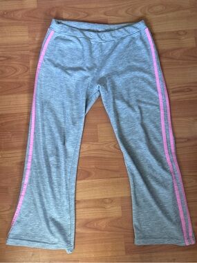 Y2K Grey & Pink Low Rise Capri Track Pants